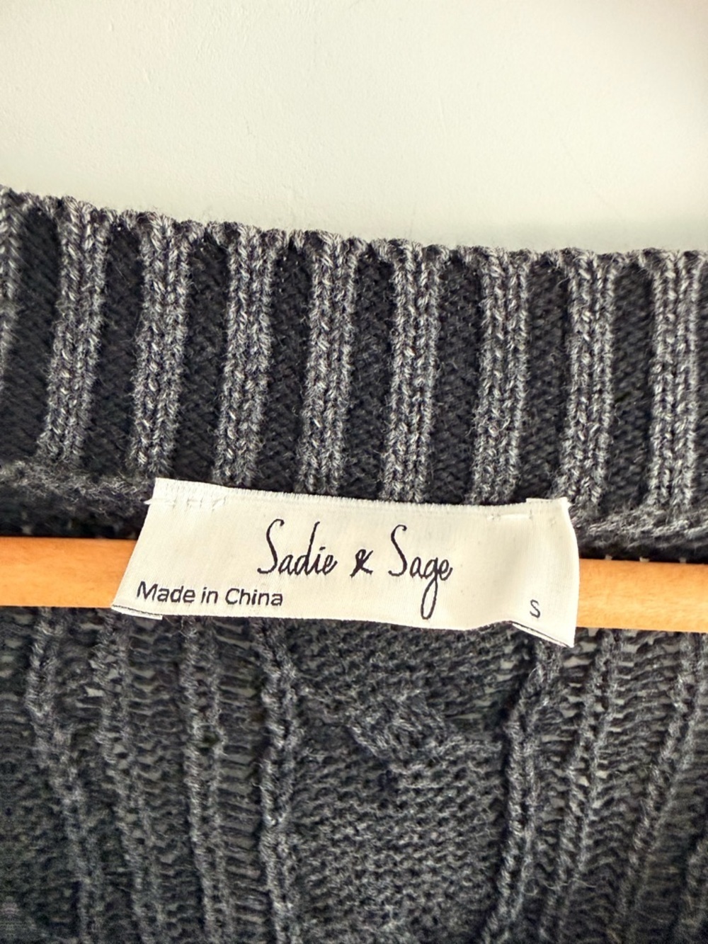 Sadie & Sage Cable Knit Sweater Dress | Gray | Size Small | NWOT - Picture 4 of 4